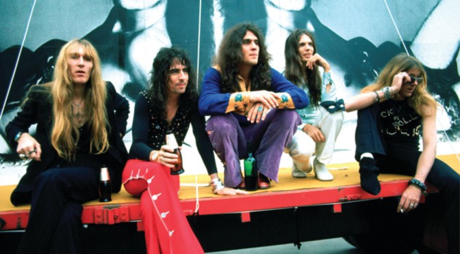 Alice Cooper – School’s Out (Song Review)